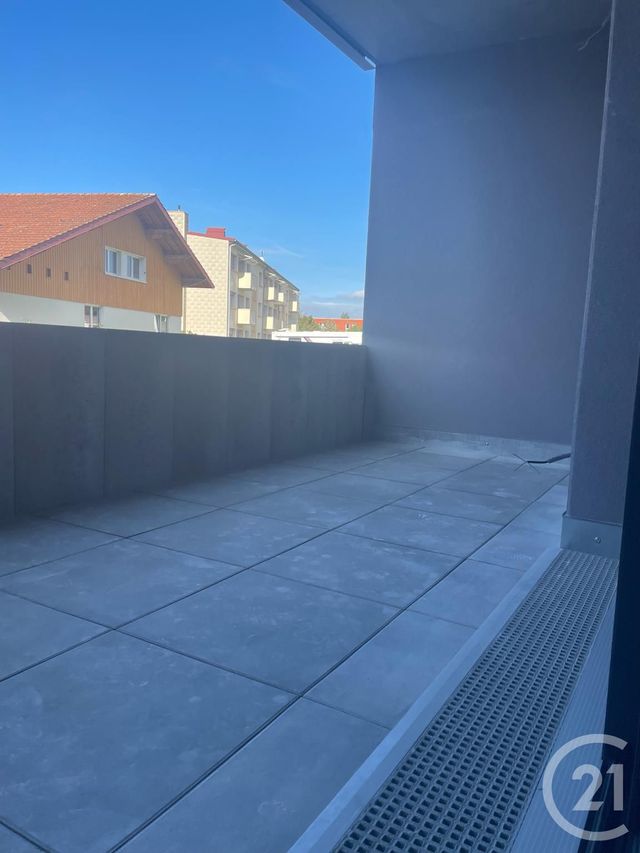 Appartement T3 à vendre - 3 pièces - 61.32 m2 - PONTARLIER - 25 - FRANCHE-COMTE - Century 21 Avenir Immobilier