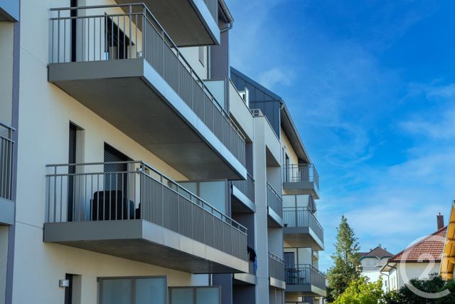 Appartement T3 à vendre - 3 pièces - 81.95 m2 - PONTARLIER - 25 - FRANCHE-COMTE - Century 21 Avenir Immobilier