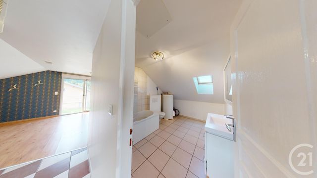 Afficher la photo en grand Appartement F3 à vendre - 4 pièces - 49.0 m2 - PONTARLIER - 25 - FRANCHE-COMTE - Century 21 Avenir Immobilier