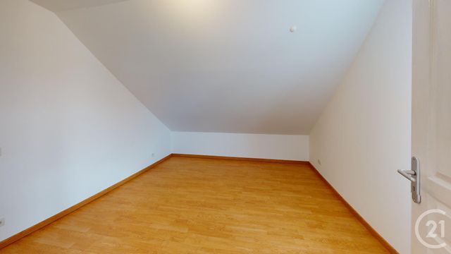 Afficher la photo en grand Appartement F3 à vendre - 4 pièces - 49.0 m2 - PONTARLIER - 25 - FRANCHE-COMTE - Century 21 Avenir Immobilier