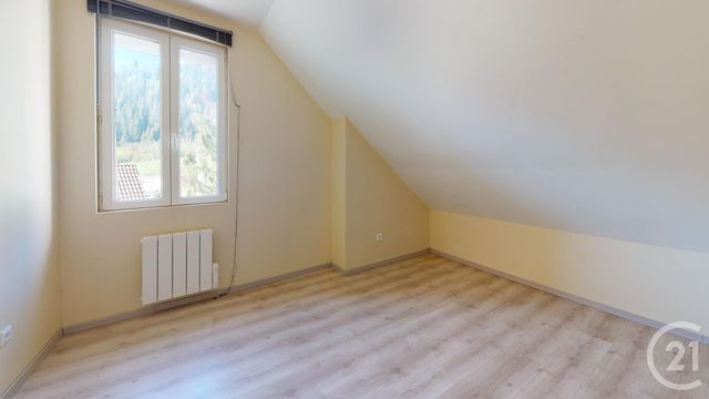 Afficher la photo en grand Appartement F4 à vendre - 4 pièces - 67.1 m2 - LA CLUSE ET MIJOUX - 25 - FRANCHE-COMTE - Century 21 Avenir Immobilier