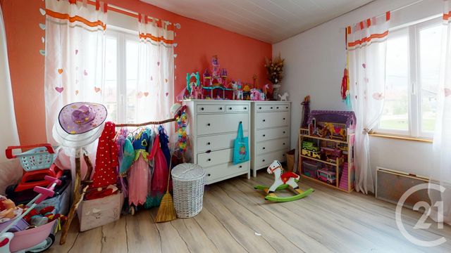 Afficher la photo en grand Appartement F4 à vendre - 4 pièces - 134.55 m2 - LES FOURGS - 25 - FRANCHE-COMTE - Century 21 Avenir Immobilier