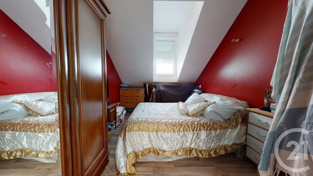 Afficher la photo en grand Appartement F5 à vendre - 5 pièces - 94.0 m2 - PONTARLIER - 25 - FRANCHE-COMTE - Century 21 Avenir Immobilier