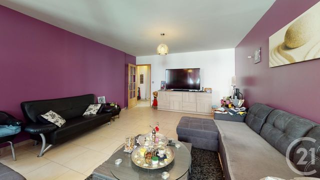 Afficher la photo en grand Appartement F5 à vendre - 5 pièces - 94.0 m2 - PONTARLIER - 25 - FRANCHE-COMTE - Century 21 Avenir Immobilier