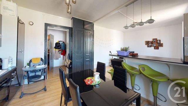Afficher la photo en grand Appartement F2 à vendre - 2 pièces - 46.66 m2 - PONTARLIER - 25 - FRANCHE-COMTE - Century 21 Avenir Immobilier