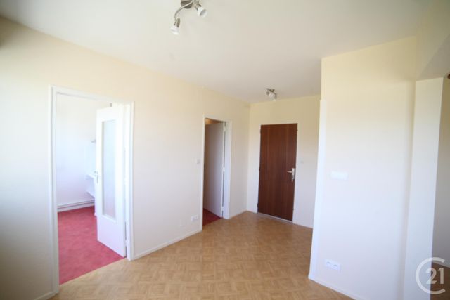 Afficher la photo en grand Appartement F1 à vendre - 1 pièce - 30.35 m2 - PONTARLIER - 25 - FRANCHE-COMTE - Century 21 Avenir Immobilier
