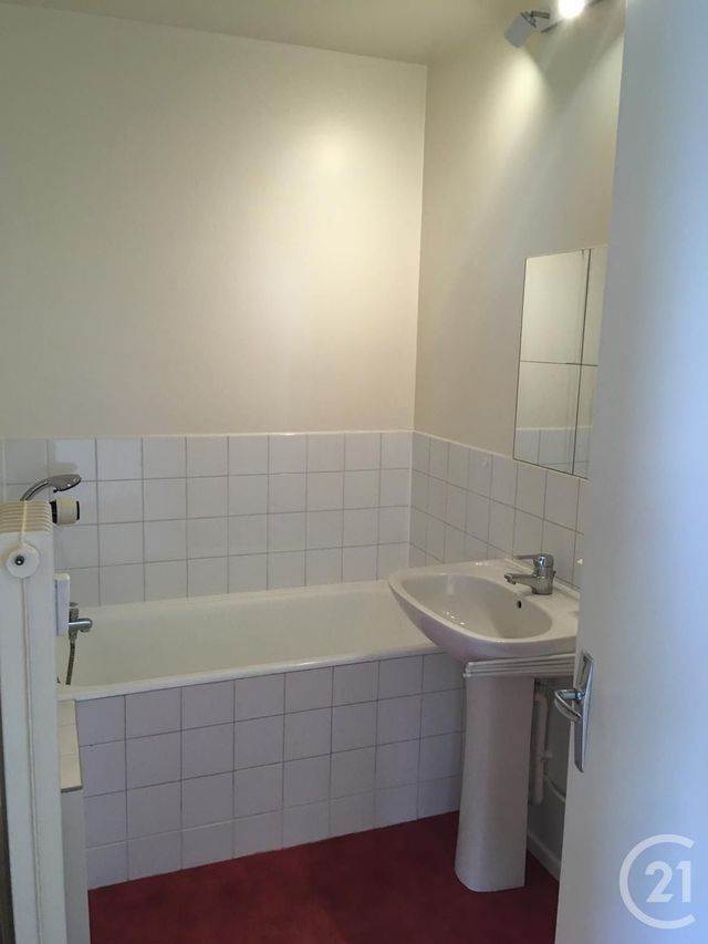 Afficher la photo en grand Appartement F1 à vendre - 1 pièce - 30.35 m2 - PONTARLIER - 25 - FRANCHE-COMTE - Century 21 Avenir Immobilier