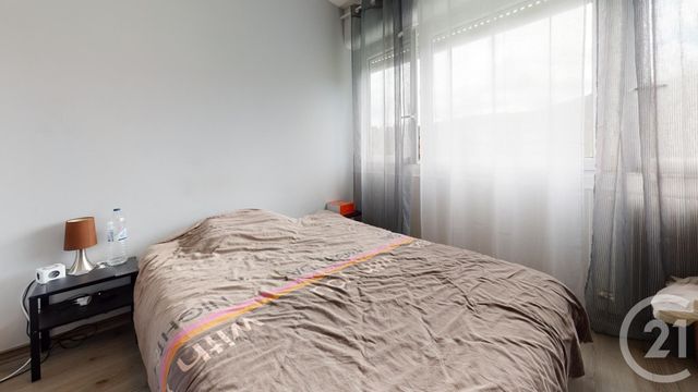 Afficher la photo en grand Appartement F4 à vendre - 4 pièces - 94.0 m2 - PONTARLIER - 25 - FRANCHE-COMTE - Century 21 Avenir Immobilier