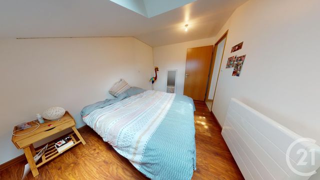 Afficher la photo en grand Appartement F4 à vendre - 4 pièces - 101.5 m2 - PONTARLIER - 25 - FRANCHE-COMTE - Century 21 Avenir Immobilier