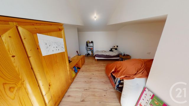 Afficher la photo en grand Appartement F4 à vendre - 4 pièces - 101.5 m2 - PONTARLIER - 25 - FRANCHE-COMTE - Century 21 Avenir Immobilier