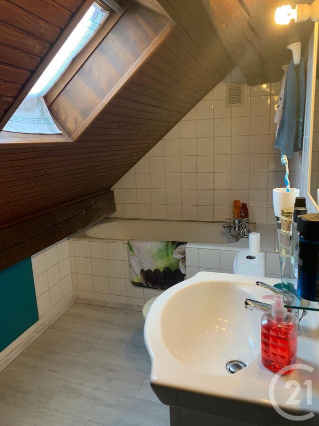 Afficher la photo en grand Appartement F2 à louer - 2 pièces - 29.0 m2 - PONTARLIER - 25 - FRANCHE-COMTE - Century 21 Avenir Immobilier