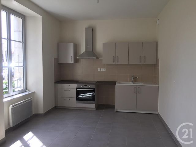 Afficher la photo en grand Appartement F4 à louer - 4 pièces - 76.0 m2 - PONTARLIER - 25 - FRANCHE-COMTE - Century 21 Avenir Immobilier