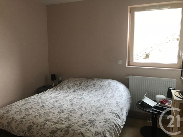 Afficher la photo en grand Appartement F3 à louer - 3 pièces - 62.0 m2 - PONTARLIER - 25 - FRANCHE-COMTE - Century 21 Avenir Immobilier