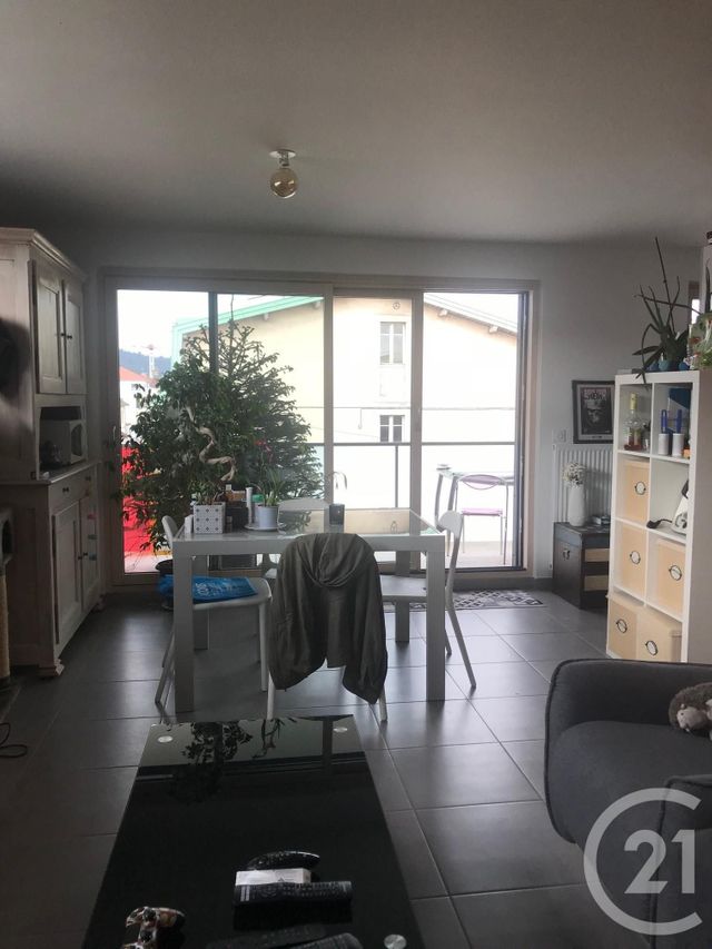 Afficher la photo en grand Appartement F3 à louer - 3 pièces - 62.0 m2 - PONTARLIER - 25 - FRANCHE-COMTE - Century 21 Avenir Immobilier