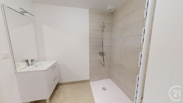 Appartement T3 à vendre - 3 pièces - 59.2 m2 - DOUBS - 25 - FRANCHE-COMTE - Century 21 Avenir Immobilier
