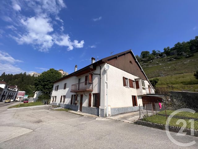 Immeuble à vendre LA CLUSE ET MIJOUX