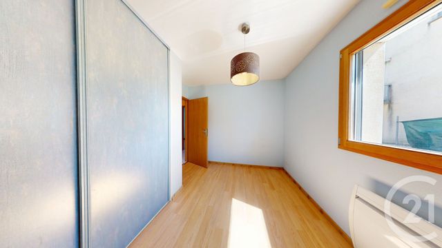 Appartement T4 à vendre - 4 pièces - 80.0 m2 - VUILLECIN - 25 - FRANCHE-COMTE - Century 21 Avenir Immobilier