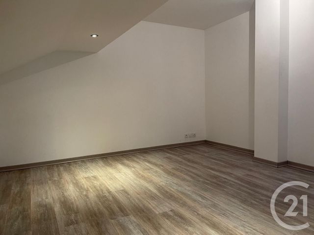 Appartement à vendre - 5 pièces - 85.83 m2 - PONTARLIER - 25 - FRANCHE-COMTE - Century 21 Avenir Immobilier