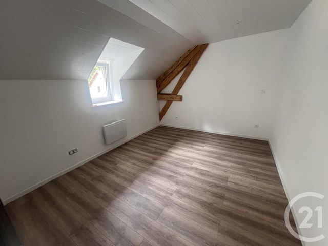 Appartement F5 à vendre - 5 pièces - 127.71 m2 - LA CLUSE ET MIJOUX - 25 - FRANCHE-COMTE - Century 21 Avenir Immobilier