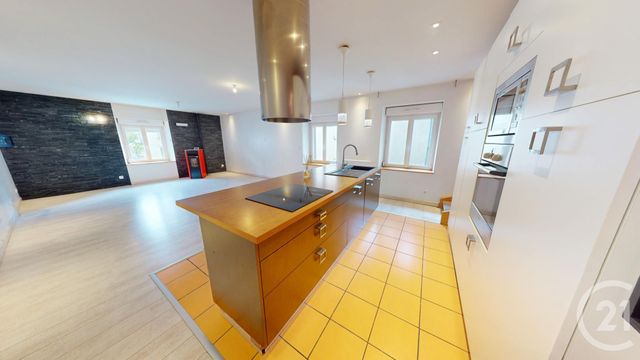 Afficher la photo en grand Appartement T4 à vendre - 4 pièces - 102.0 m2 - PONTARLIER - 25 - FRANCHE-COMTE - Century 21 Avenir Immobilier