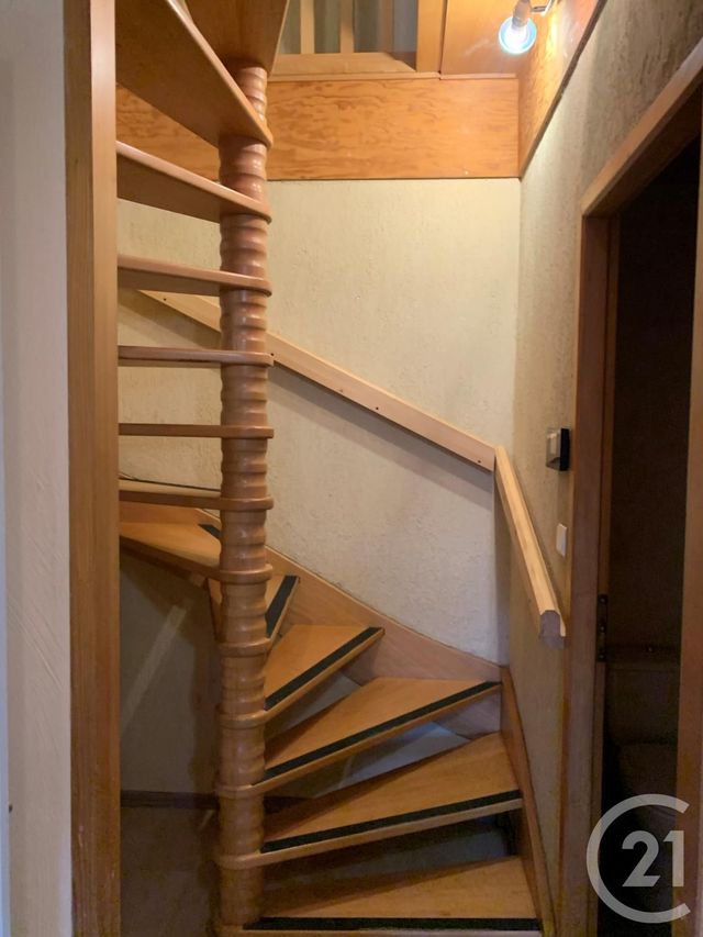 Appartement F3 à louer - 3 pièces - 80.0 m2 - AMANCEY - 25 - FRANCHE-COMTE - Century 21 Avenir Immobilier