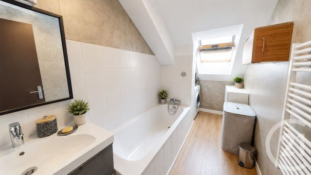 Appartement T3 à vendre - 3 pièces - 71.02 m2 - PONTARLIER - 25 - FRANCHE-COMTE - Century 21 Avenir Immobilier
