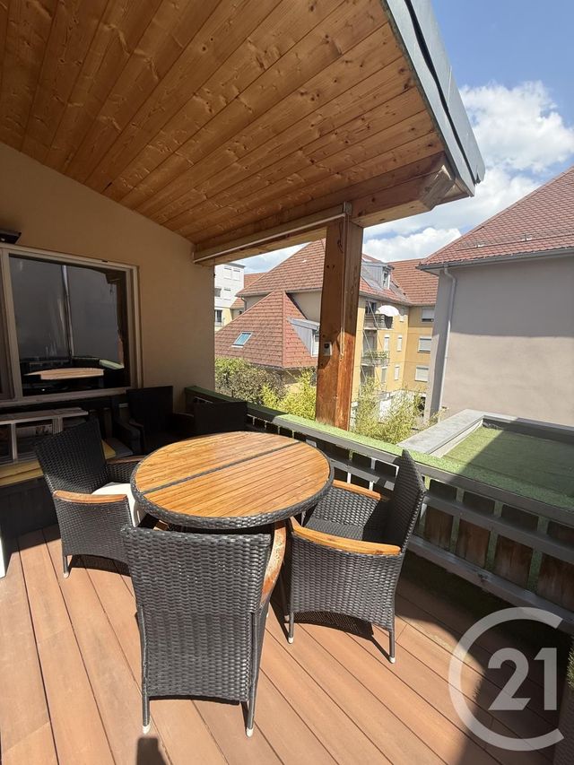 Appartement T3 à vendre - 3 pièces - 74.0 m2 - PONTARLIER - 25 - FRANCHE-COMTE - Century 21 Avenir Immobilier