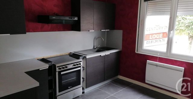 Appartement F2 à louer - 2 pièces - 52.25 m2 - PONTARLIER - 25 - FRANCHE-COMTE - Century 21 Avenir Immobilier