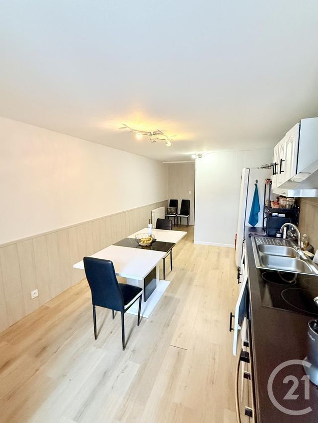 Appartement F3 à vendre - 3 pièces - 78.0 m2 - PONTARLIER - 25 - FRANCHE-COMTE - Century 21 Avenir Immobilier