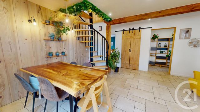 Appartement T6 à vendre - 6 pièces - 160.0 m2 - PONTARLIER - 25 - FRANCHE-COMTE - Century 21 Avenir Immobilier