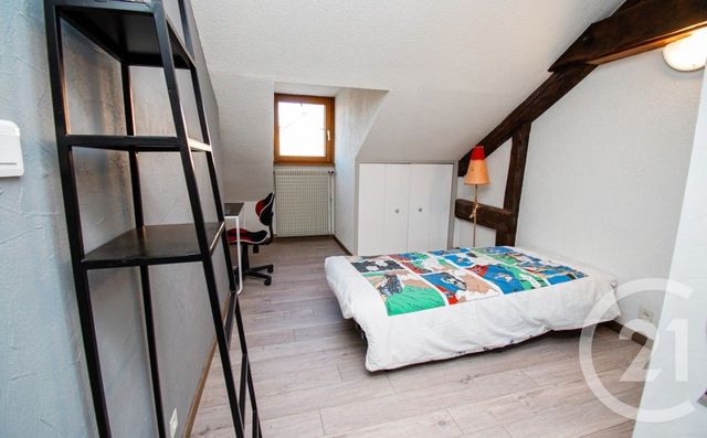 Appartement T3 à vendre - 4 pièces - 87.0 m2 - PONTARLIER - 25 - FRANCHE-COMTE - Century 21 Avenir Immobilier