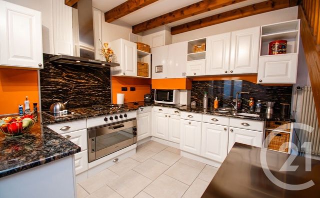 Appartement T3 à vendre - 4 pièces - 87.0 m2 - PONTARLIER - 25 - FRANCHE-COMTE - Century 21 Avenir Immobilier