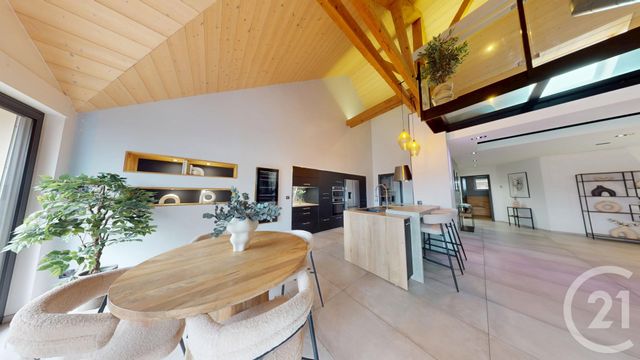 Afficher la photo en grand Appartement à vendre - 10 pièces - 145.0 m2 - STE COLOMBE - 25 - FRANCHE-COMTE - Century 21 Avenir Immobilier