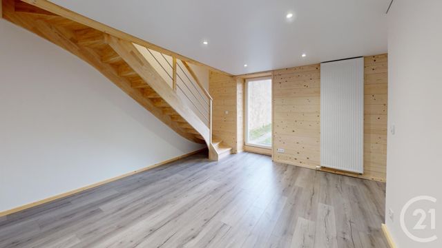 Appartement T4 à vendre - 4 pièces - 95.0 m2 - PONTARLIER - 25 - FRANCHE-COMTE - Century 21 Avenir Immobilier