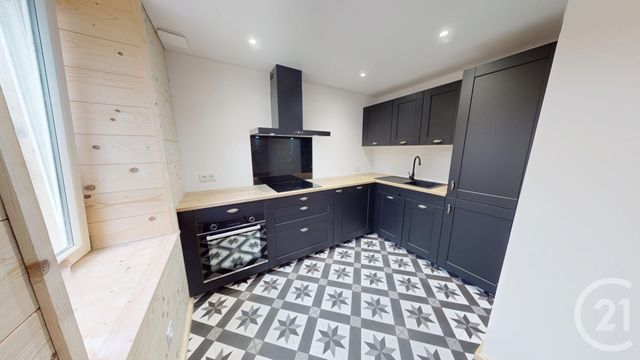 Appartement T4 à vendre - 4 pièces - 95.0 m2 - PONTARLIER - 25 - FRANCHE-COMTE - Century 21 Avenir Immobilier