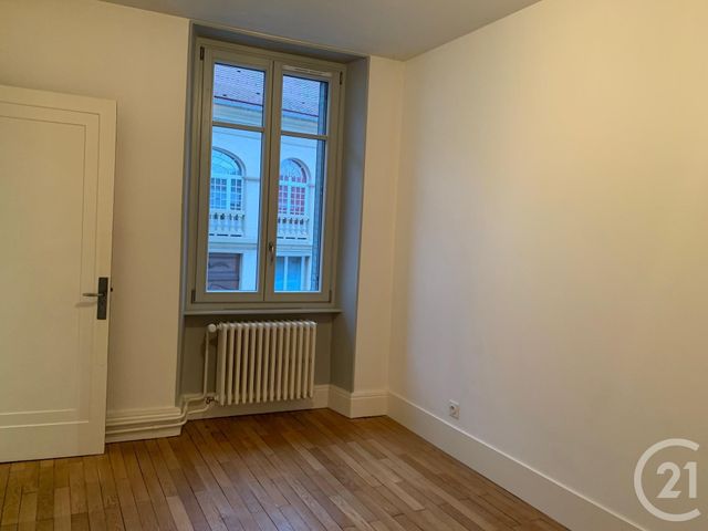 Appartement T3 à louer - 3 pièces - 83.36 m2 - PONTARLIER - 25 - FRANCHE-COMTE - Century 21 Avenir Immobilier