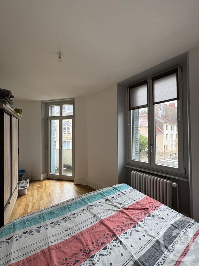 Appartement T3 à louer - 3 pièces - 83.36 m2 - PONTARLIER - 25 - FRANCHE-COMTE - Century 21 Avenir Immobilier