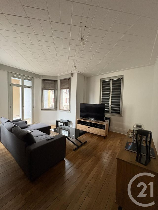 Appartement T3 à louer - 3 pièces - 83.36 m2 - PONTARLIER - 25 - FRANCHE-COMTE - Century 21 Avenir Immobilier