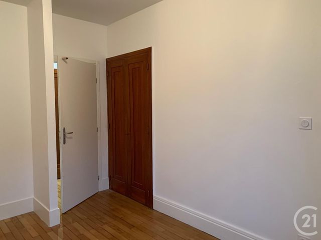 Appartement T3 à louer - 3 pièces - 83.36 m2 - PONTARLIER - 25 - FRANCHE-COMTE - Century 21 Avenir Immobilier