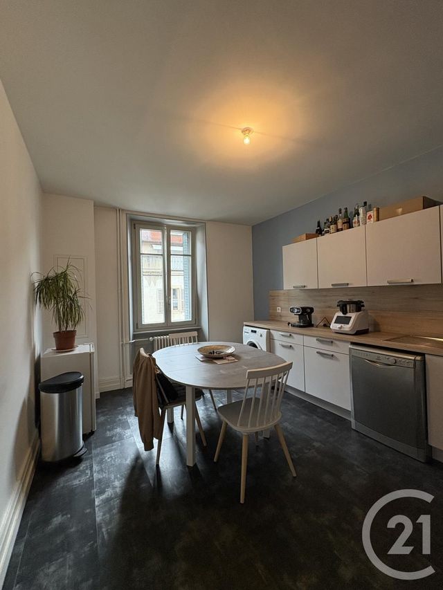 Appartement T3 à louer - 3 pièces - 83.36 m2 - PONTARLIER - 25 - FRANCHE-COMTE - Century 21 Avenir Immobilier