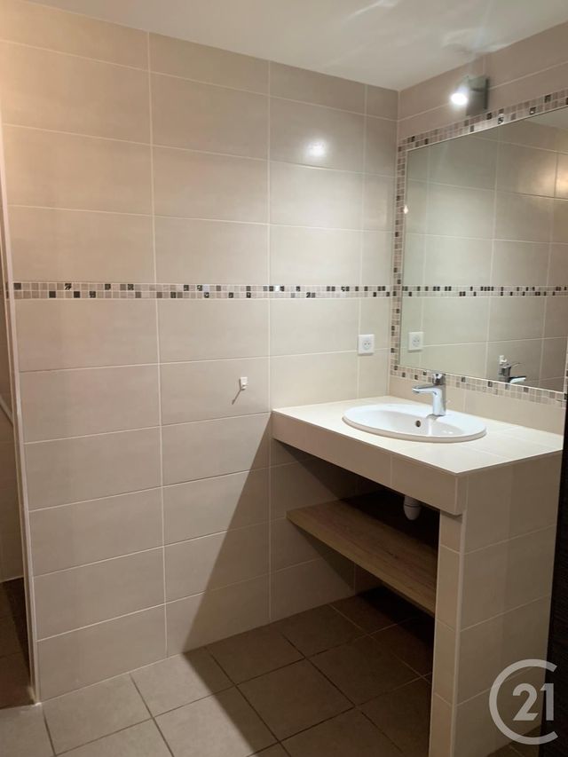 Afficher la photo en grand Appartement F4 à louer - 4 pièces - 73.72 m2 - VILLE DU PONT - 25 - FRANCHE-COMTE - Century 21 Avenir Immobilier