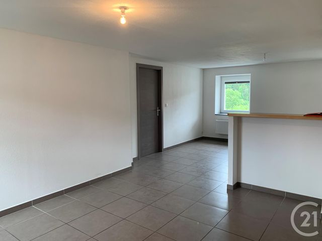 Afficher la photo en grand Appartement F4 à louer - 4 pièces - 73.72 m2 - VILLE DU PONT - 25 - FRANCHE-COMTE - Century 21 Avenir Immobilier
