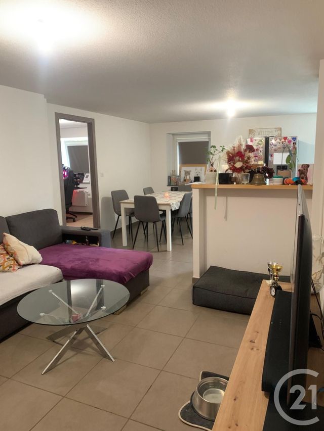 Afficher la photo en grand Appartement F4 à louer - 4 pièces - 73.72 m2 - VILLE DU PONT - 25 - FRANCHE-COMTE - Century 21 Avenir Immobilier