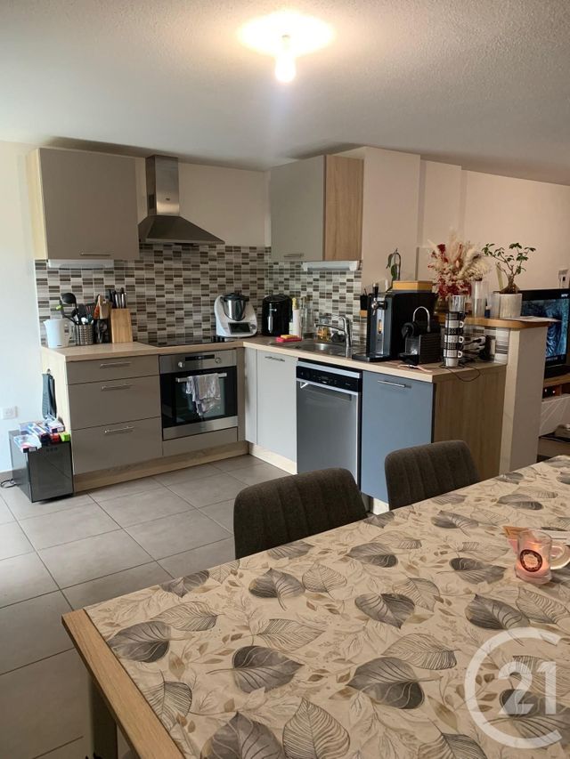 Afficher la photo en grand Appartement F4 à louer - 4 pièces - 73.72 m2 - VILLE DU PONT - 25 - FRANCHE-COMTE - Century 21 Avenir Immobilier