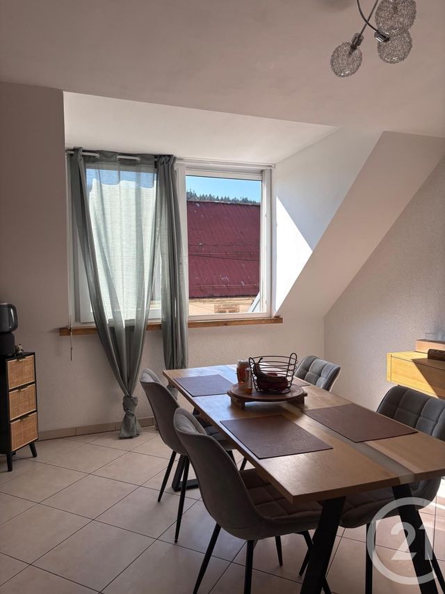 Afficher la photo en grand Appartement Duplex à louer - 3 pièces - 51.48 m2 - LA CLUSE ET MIJOUX - 25 - FRANCHE-COMTE - Century 21 Avenir Immobilier