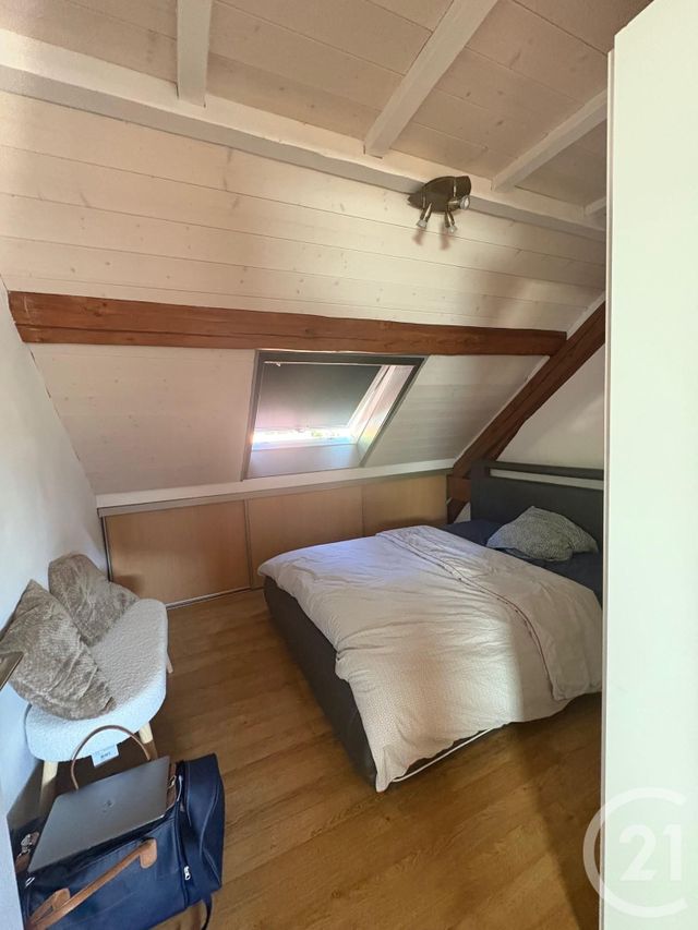 Afficher la photo en grand Appartement Duplex à louer - 3 pièces - 51.48 m2 - LA CLUSE ET MIJOUX - 25 - FRANCHE-COMTE - Century 21 Avenir Immobilier