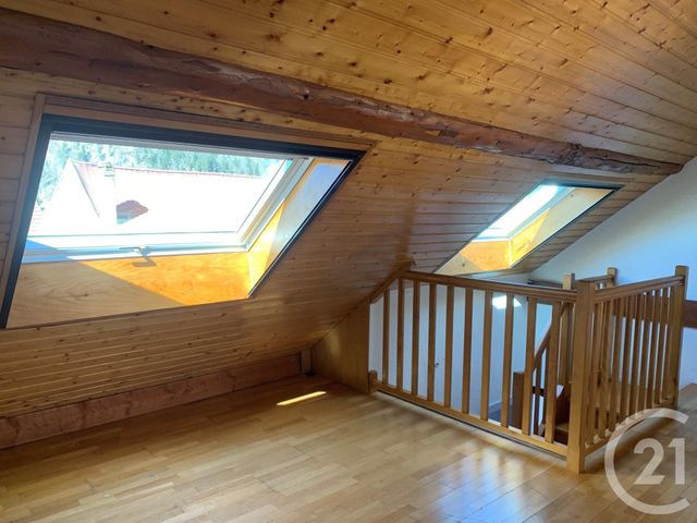 Afficher la photo en grand Appartement Duplex à louer - 3 pièces - 51.48 m2 - LA CLUSE ET MIJOUX - 25 - FRANCHE-COMTE - Century 21 Avenir Immobilier