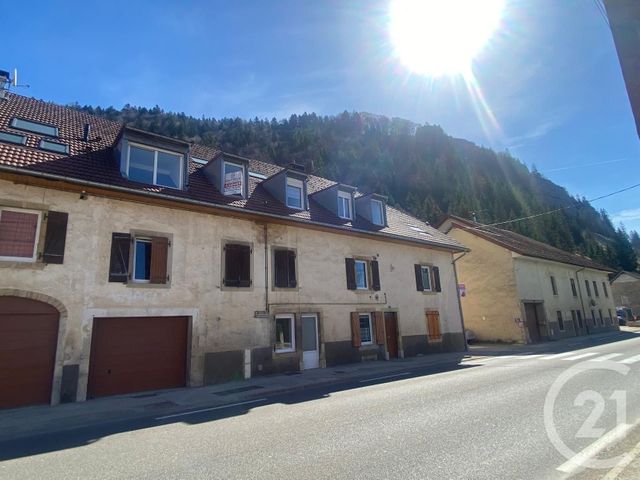 Appartement Duplex à louer - 3 pièces - 51.48 m2 - LA CLUSE ET MIJOUX - 25 - FRANCHE-COMTE - Century 21 Avenir Immobilier