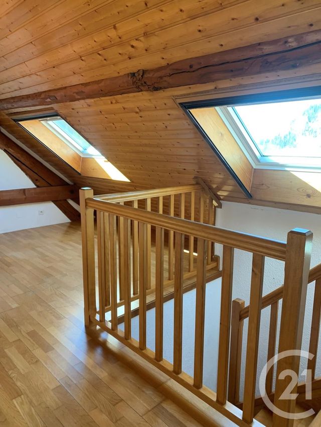 Afficher la photo en grand Appartement Duplex à louer - 3 pièces - 51.48 m2 - LA CLUSE ET MIJOUX - 25 - FRANCHE-COMTE - Century 21 Avenir Immobilier