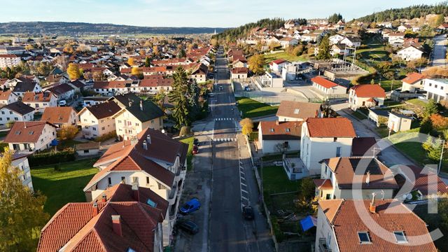 Appartement T3 à vendre - 3 pièces - 68.0 m2 - PONTARLIER - 25 - FRANCHE-COMTE - Century 21 Avenir Immobilier